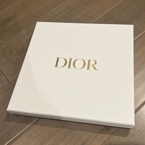 dior square gift box